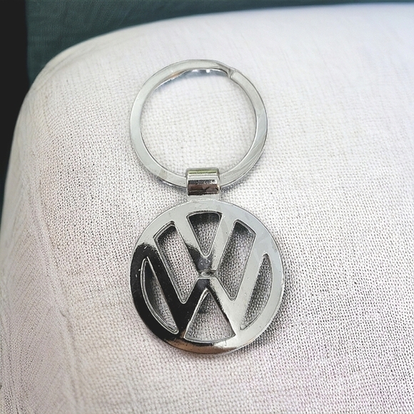 VW Silver Tone Keychain/Ring - Picture 1 of 5